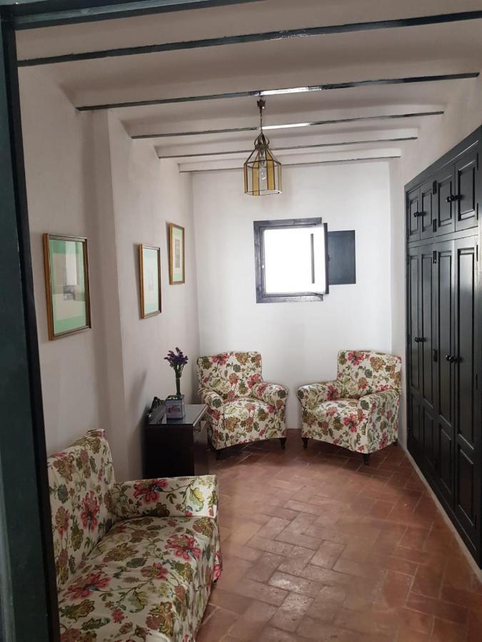 Casa S. XIX En Pleno Centro De Carmona Villa Exterior photo